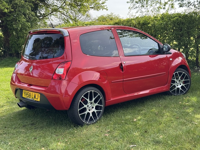 Renault 1.6 VVT Renaultsport Hatchback 3dr Petrol Manual Euro 4 (133 ps)