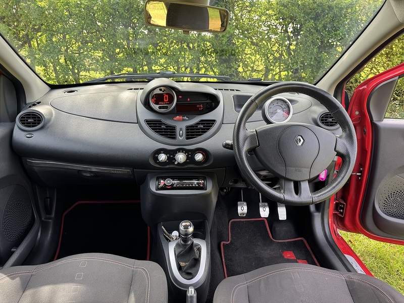 Renault 1.6 VVT Renaultsport Hatchback 3dr Petrol Manual Euro 4 (133 ps)