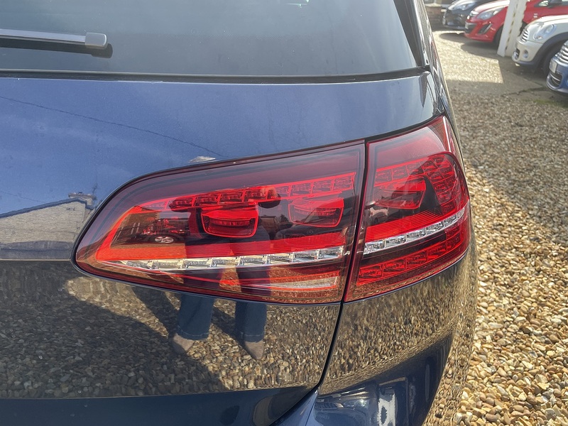 Volkswagen 2.0 TDI BlueMotion Tech GTD Hatchback 3dr Diesel Manual Euro 6 (s/s) (184 ps)