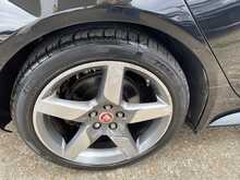 Jaguar XE d R-Sport 