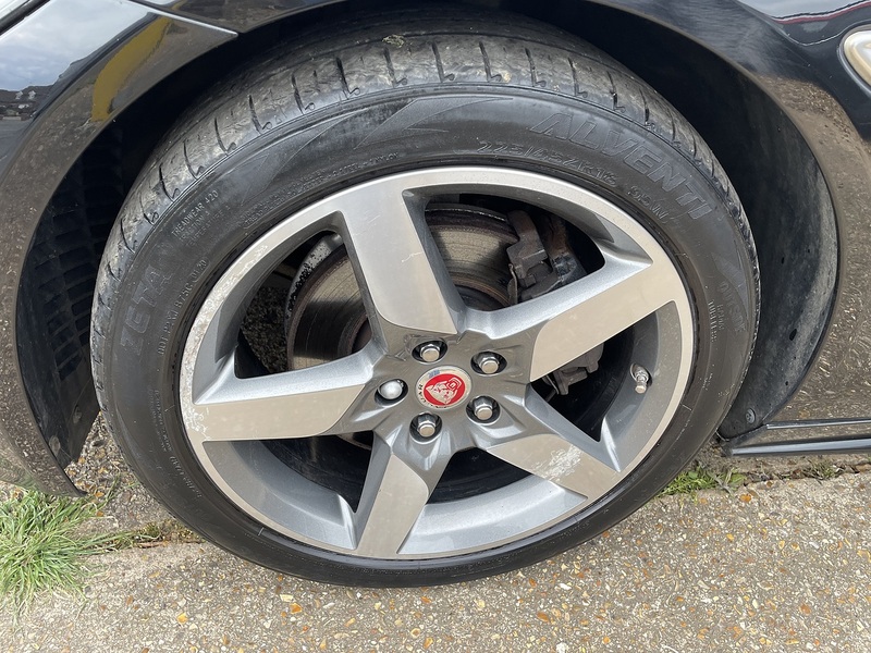 Jaguar 2.0d R-Sport Saloon 4dr Diesel Auto Euro 6 (s/s) (180 ps)