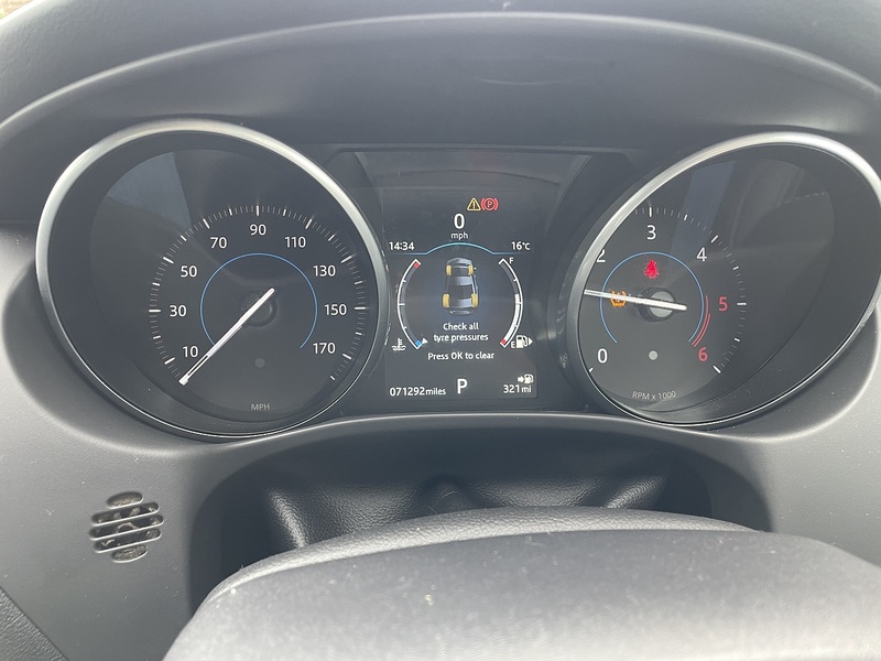 Jaguar 2.0d R-Sport Saloon 4dr Diesel Auto Euro 6 (s/s) (180 ps)