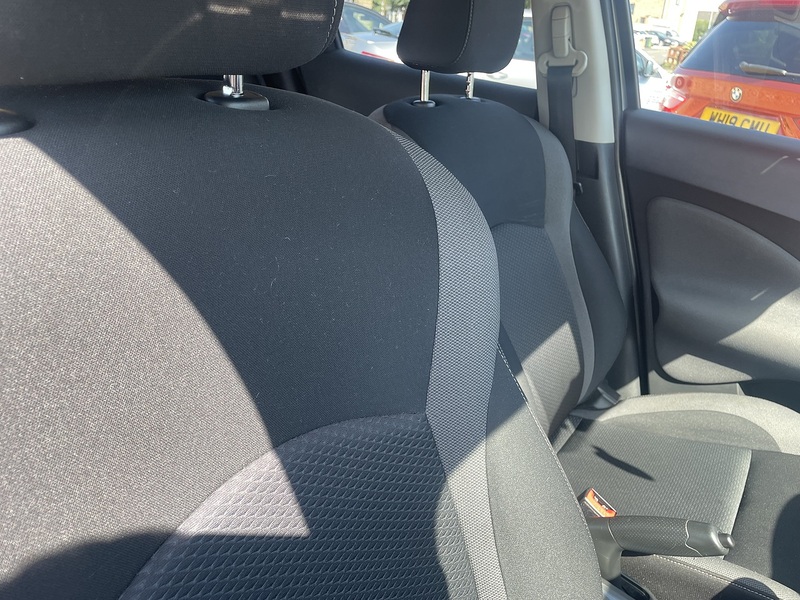 Nissan 1.6 Acenta SUV 5dr Petrol Manual Euro 6 (112 ps)