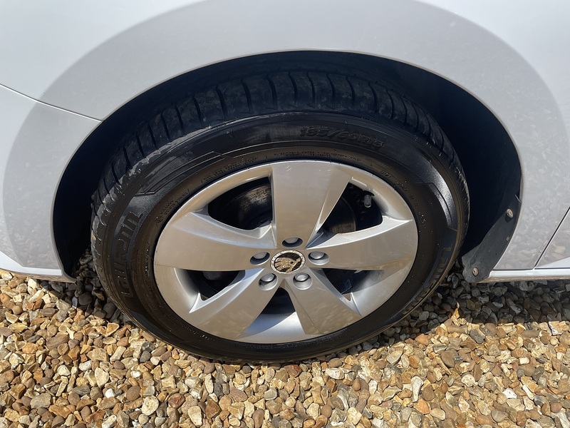 Skoda Se Tsi 1.2 5dr Hatchback Manual Petrol