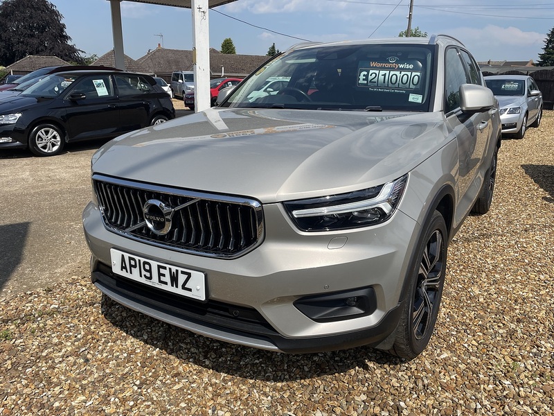 Volvo 2.0 D4 Inscription Pro SUV 5dr Diesel Auto AWD Euro 6 (s/s) (190 ps)