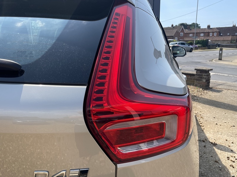 Volvo 2.0 D4 Inscription Pro SUV 5dr Diesel Auto AWD Euro 6 (s/s) (190 ps)