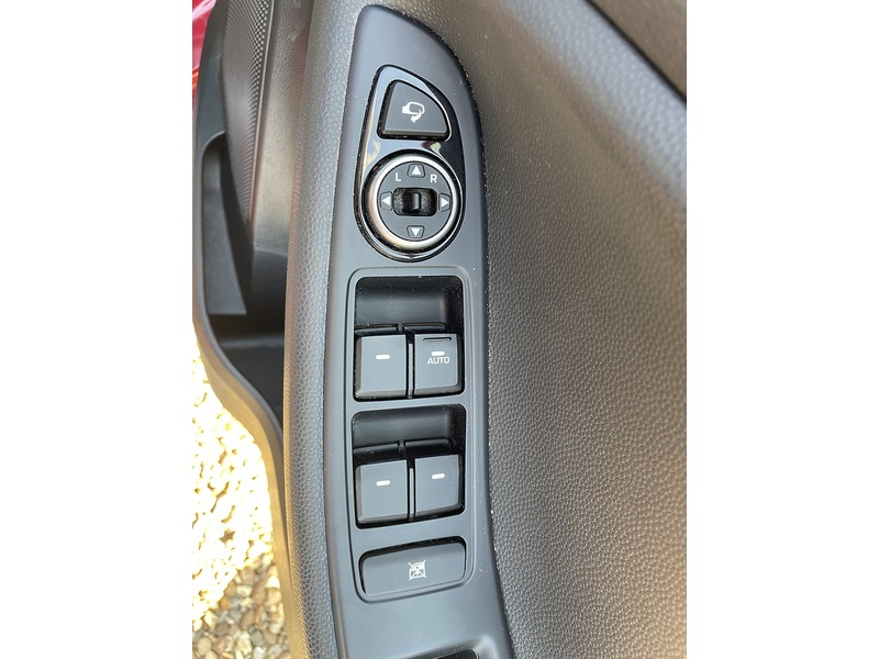 Hyundai 1.4 Premium Nav Hatchback 5dr Petrol Auto Euro 6 (100 ps)