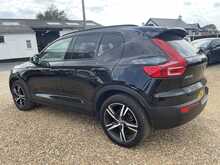 Volvo XC40 h T4 R-Design 