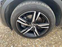Volvo XC40 h T4 R-Design 