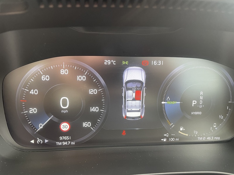 Volvo 1.5h T4 Recharge 10.7kWh R-Design SUV 5dr Petrol Plug-in Hybrid Auto Euro 6 (s/s) (211 ps)