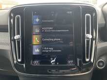 Volvo XC40 h T4 R-Design 
