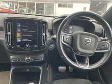 Volvo XC40 h T4 R-Design 