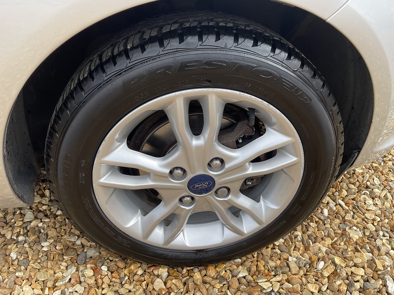 Ford 1.25 Zetec Hatchback 3dr Petrol Manual Euro 6 (82 ps)