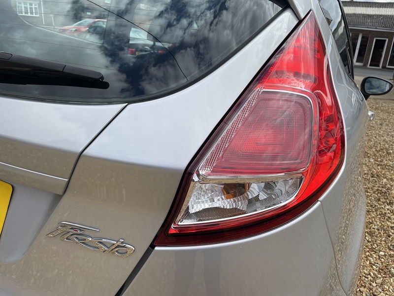 Ford 1.25 Zetec Hatchback 3dr Petrol Manual Euro 6 (82 ps)
