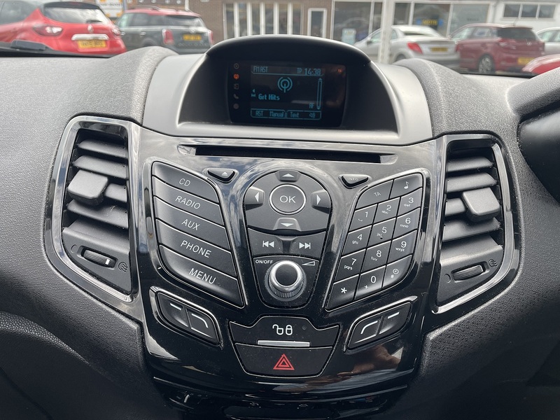 Ford 1.25 Zetec Hatchback 3dr Petrol Manual Euro 6 (82 ps)