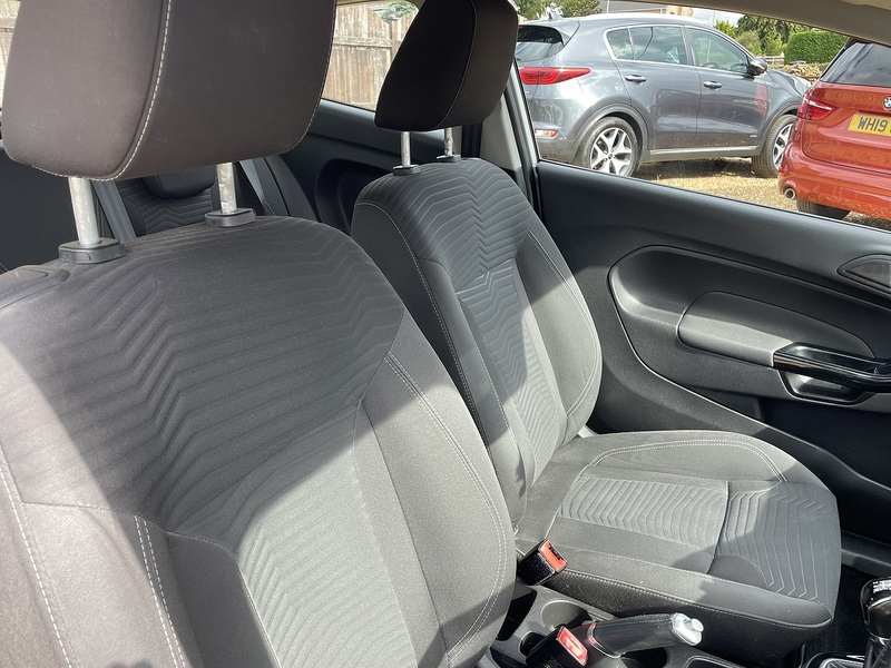 Ford 1.25 Zetec Hatchback 3dr Petrol Manual Euro 6 (82 ps)