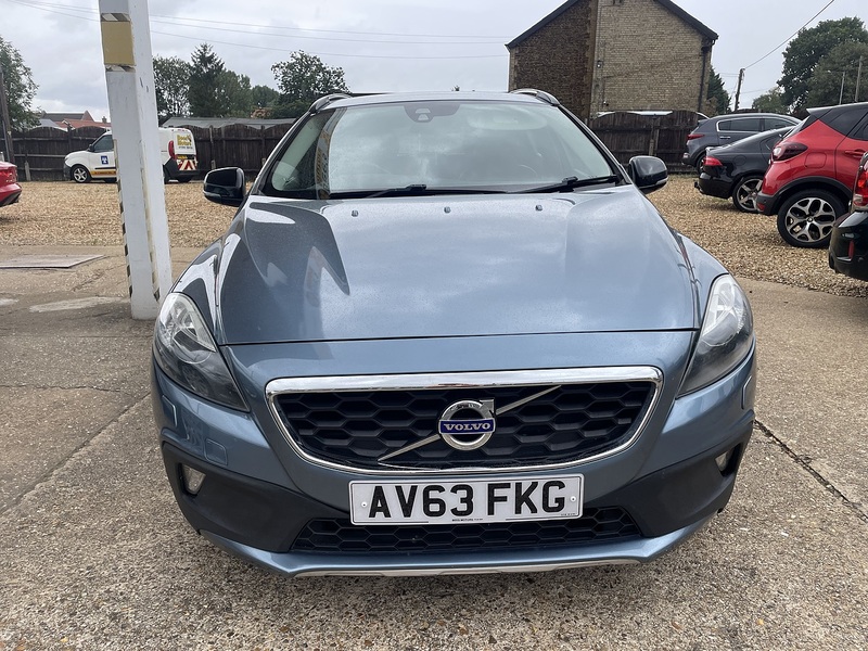 Volvo 1.6 D2 Lux Hatchback 5dr Diesel Powershift Euro 5 (s/s) (115 ps)
