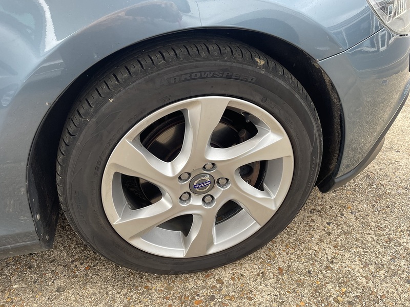 Volvo 1.6 D2 Lux Hatchback 5dr Diesel Powershift Euro 5 (s/s) (115 ps)