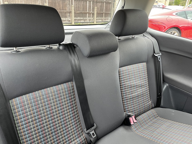 Volkswagen 1.2 E Hatchback 3dr Petrol Manual (144 g/km, 55 bhp)