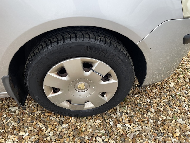 Volkswagen 1.2 E Hatchback 3dr Petrol Manual (144 g/km, 55 bhp)