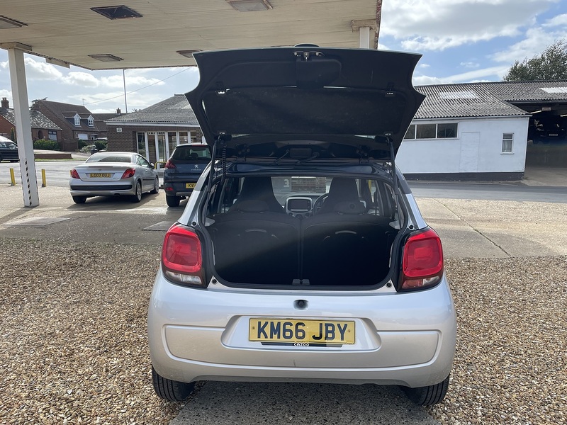 Citroen 1.2 PureTech Feel Hatchback 5dr Petrol Manual Euro 6 (82 ps)
