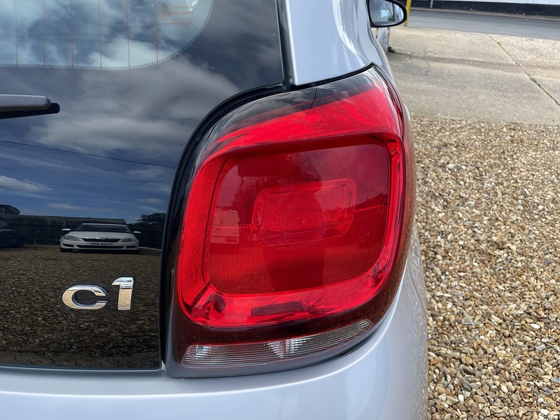 Citroen 1.2 PureTech Feel Hatchback 5dr Petrol Manual Euro 6 (82 ps)