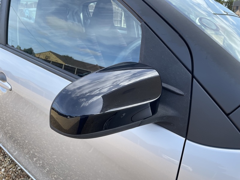 Citroen 1.2 PureTech Feel Hatchback 5dr Petrol Manual Euro 6 (82 ps)