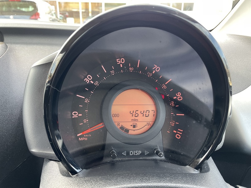 Citroen 1.2 PureTech Feel Hatchback 5dr Petrol Manual Euro 6 (82 ps)