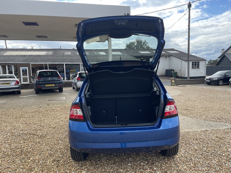 Skoda 1.0 TSI Colour Edition Hatchback 5dr Petrol Manual Euro 6 (s/s) (95 ps)