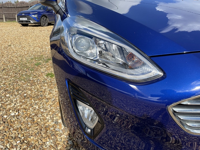 Ford 1.0T EcoBoost Zetec Hatchback 5dr Petrol Manual Euro 6 (s/s) (100 ps)