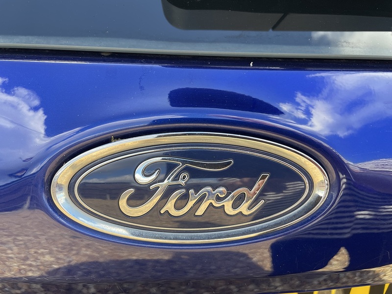 Ford 1.0T EcoBoost Zetec Hatchback 5dr Petrol Manual Euro 6 (s/s) (100 ps)