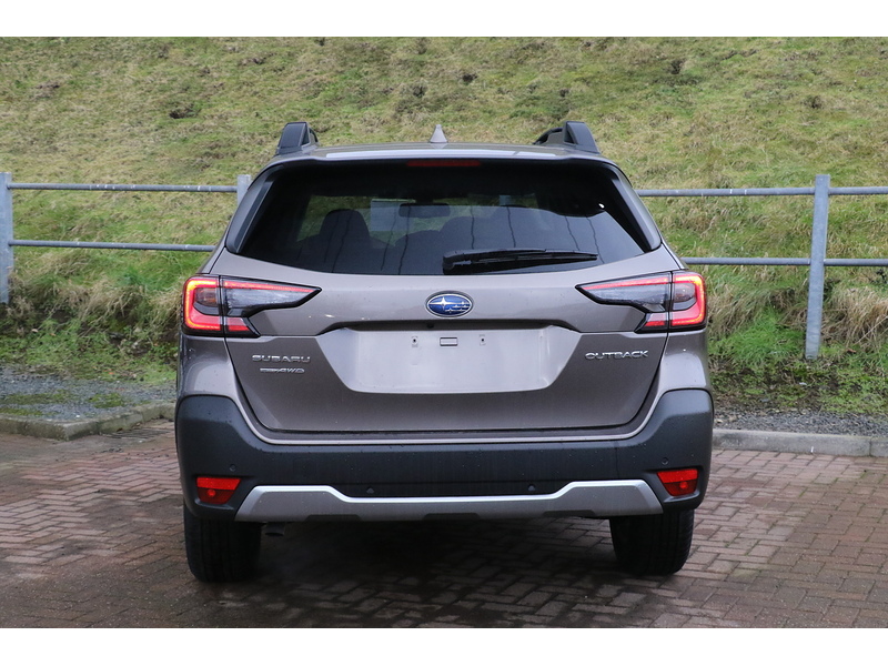 Subaru Limited Estate 2.5 CVT Petrol