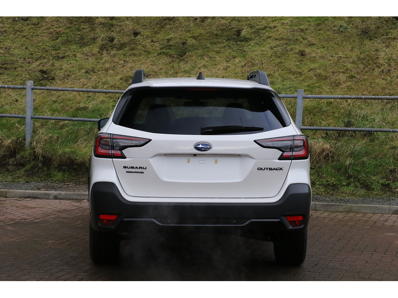 Subaru Field Estate 2.5 CVT Petrol