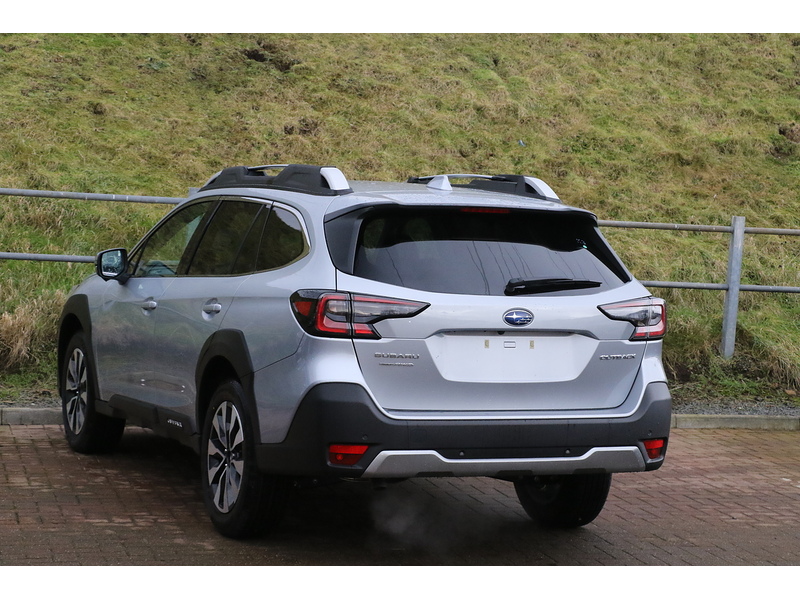 Subaru Touring Estate 2.5 CVT Petrol