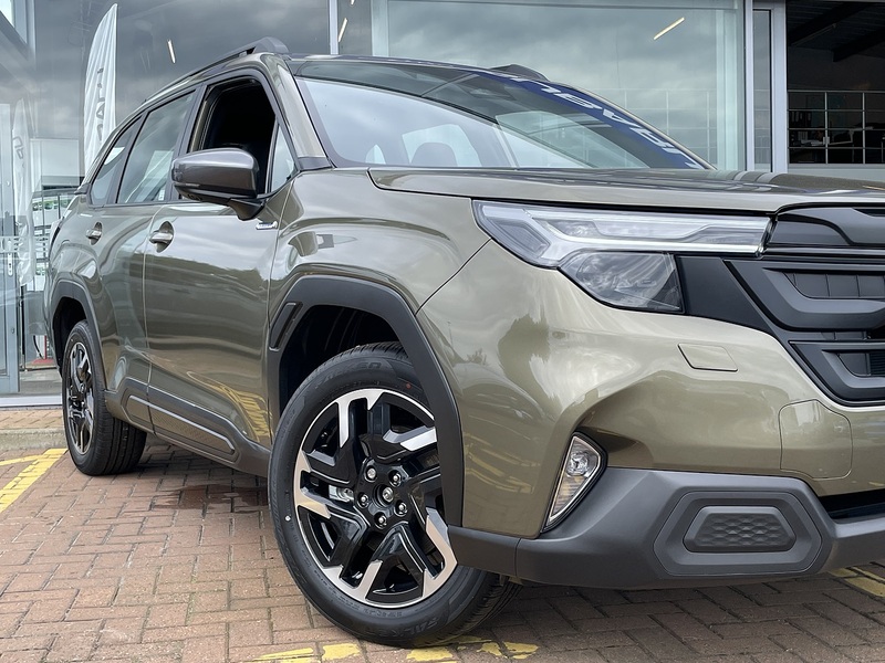 Subaru 2.0 i e-Boxer Limited SUV 5dr Petrol Hybrid Lineartronic 4WD Euro 6 (s/s) (136 ps)