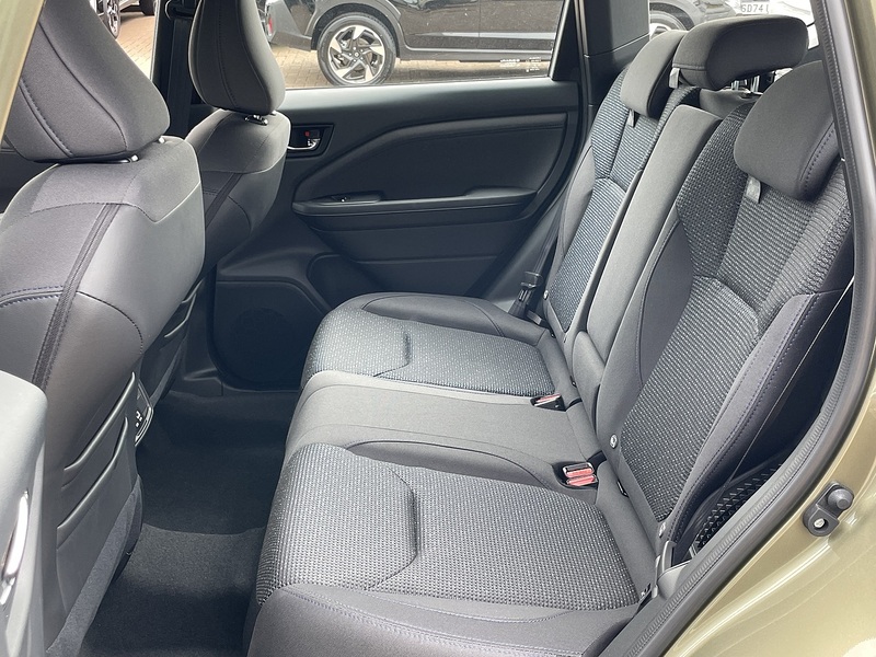 Subaru 2.0 i e-Boxer Limited SUV 5dr Petrol Hybrid Lineartronic 4WD Euro 6 (s/s) (136 ps)