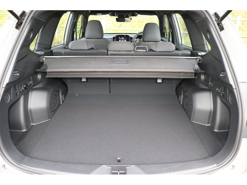 Subaru 2.0 i e-Boxer Limited SUV 5dr Petrol Hybrid Lineartronic 4WD Euro 6 (s/s) (136 ps)