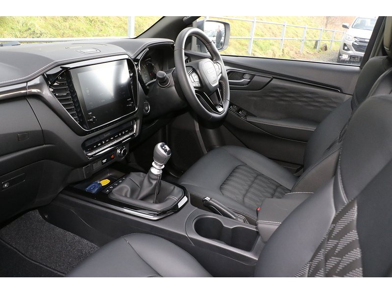 Isuzu V-Cross Dcb Pick Up 1.9 Manual Diesel