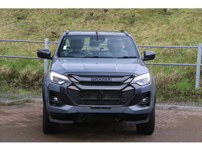 Isuzu V-Cross Dcb Pick Up 1.9 Automatic Diesel - STEEL EDITION