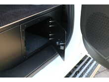 Isuzu D-Max V-Cross COMMERCIAL 