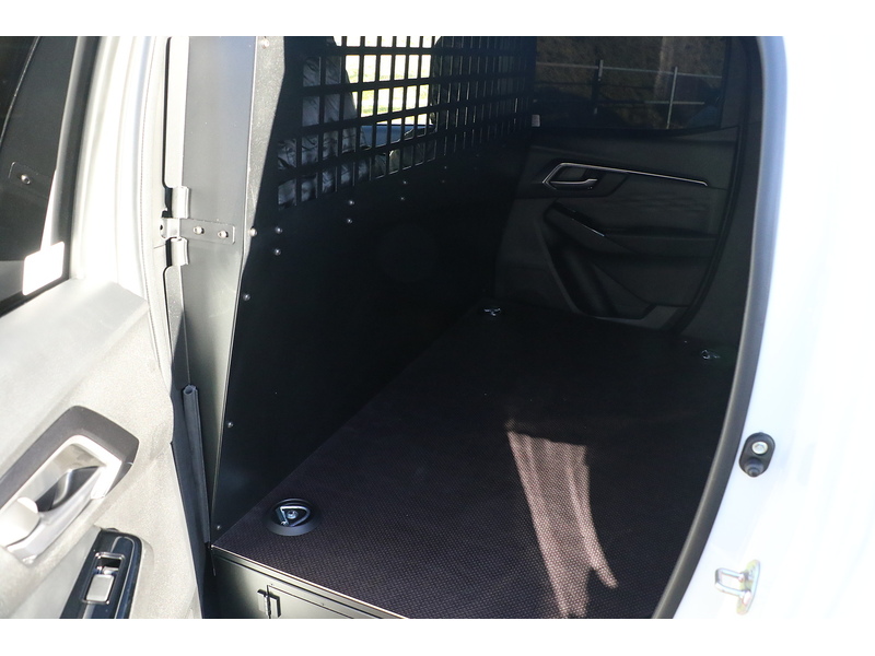 Isuzu V-Cross COMMERCIAL Pick Up 1.9 Automatic Diesel