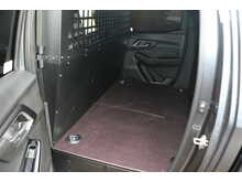 Isuzu D-Max V-Cross COMMERCIAL 