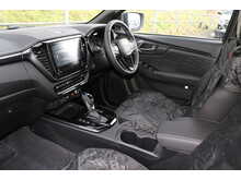 Isuzu D-Max V-Cross COMMERCIAL 