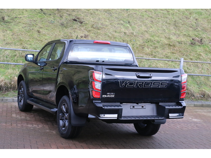 Isuzu V-Cross Dcb Pick Up 1.9 Automatic Diesel