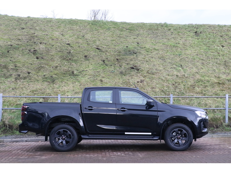 Isuzu V-Cross Dcb Pick Up 1.9 Automatic Diesel