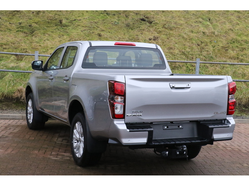 Isuzu Dl20 Dcb Pick Up 1.9 Automatic Diesel