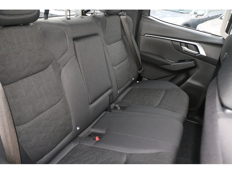 Isuzu Dl20 Dcb Pick Up 1.9 Automatic Diesel