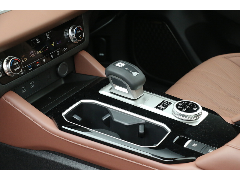 Mitsubishi Diamond Estate 2.4 Auto PHEV