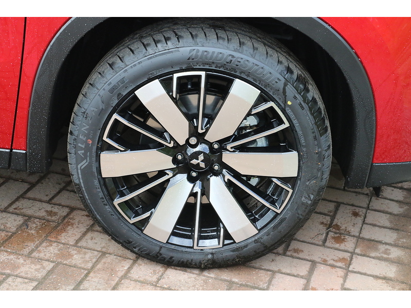 Mitsubishi Nativa SUV 2.4 Auto PHEV