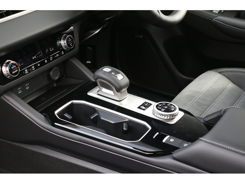 Mitsubishi Nativa SUV 2.4 Auto PHEV